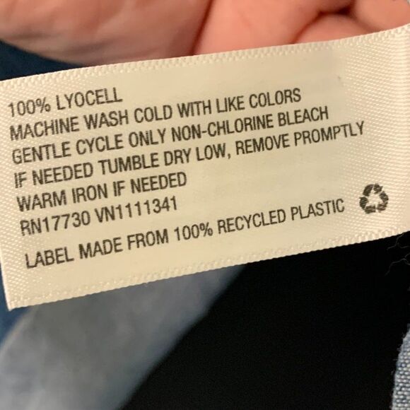 Liz Lange Maternity Denim Shirt - Picture 4 of 8